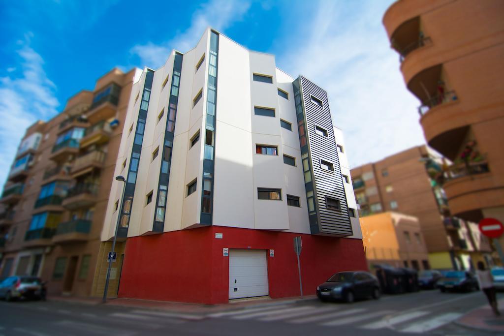 Apartamentos 16:9 Playa Suites Almería Esterno foto